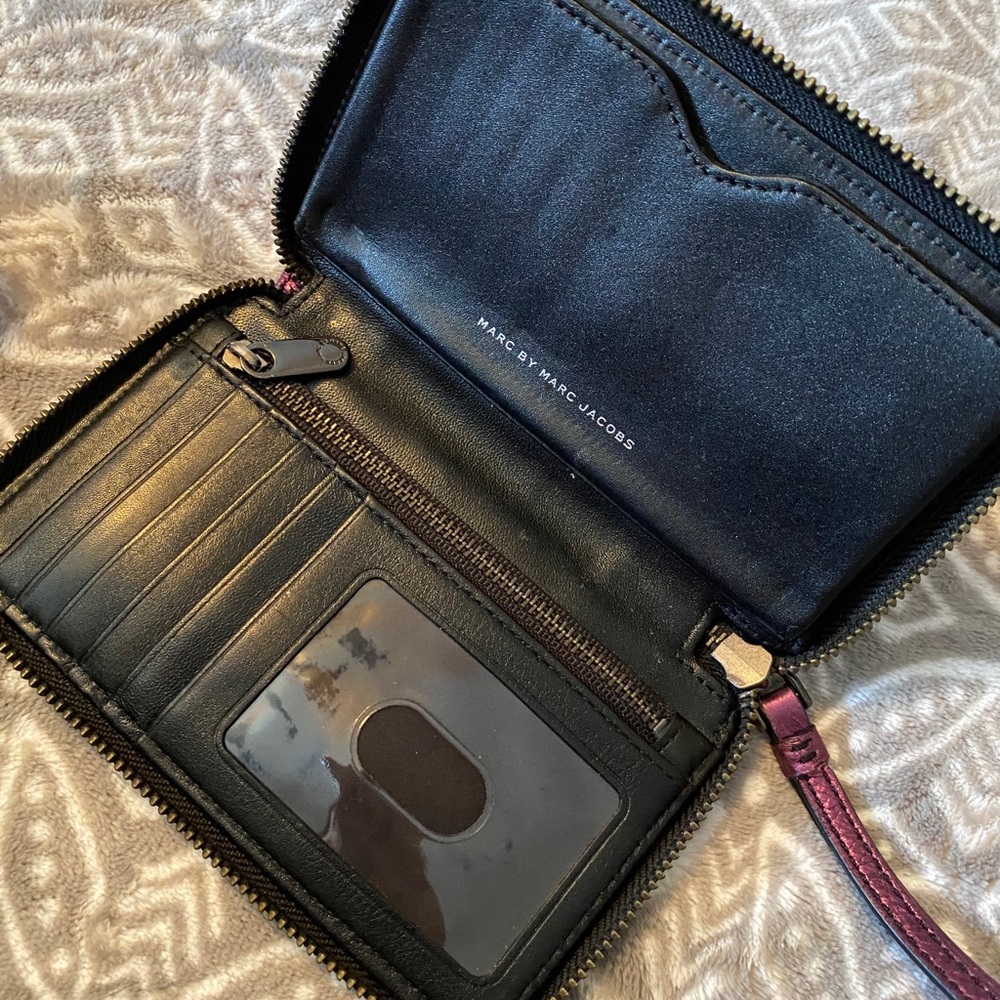 Purse - Picture 2 of 3